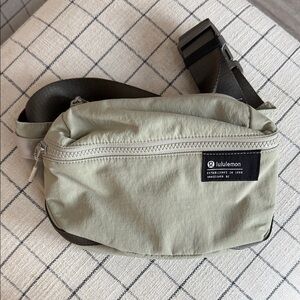 lululemon belt bag